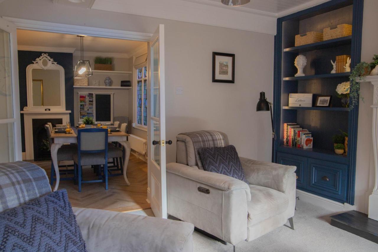 Number Six Apartment ไอรอนบริดจ์ ภายนอก รูปภาพ